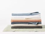 sp23_airweightorganictowel_jade_1_lifestyle_pdp_5_c6ea6b1b-07c2-4b75-8bb9-c0c8ea96243a