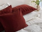 FA24_VelvetTufted_Quilt_Pine_A_0095_304f7cf2-cc1d-4347-967d-aa50a6a0b930-1