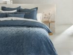 FA24_VelvetTufted_Quilt_Pine_A_0095_304f7cf2-cc1d-4347-967d-aa50a6a0b930-1