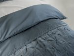 FA24_VelvetTufted_Quilt_Pine_A_0095_304f7cf2-cc1d-4347-967d-aa50a6a0b930-1