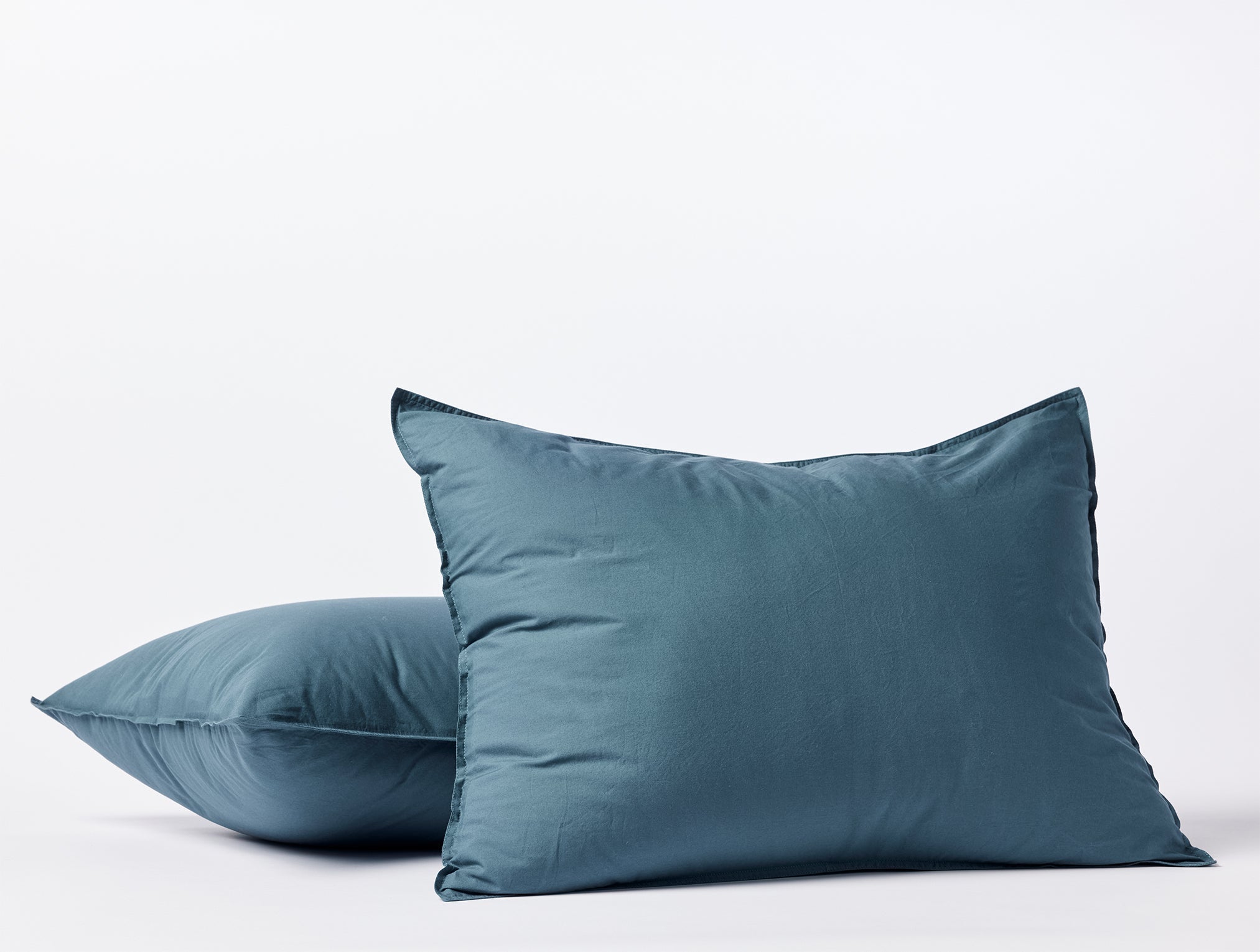 PDP_1024906_CrinkledPercale_Shams_Aegean_Standard_FA22_0195_c9a80fca-e027-4623-a524-af0c44427ccb