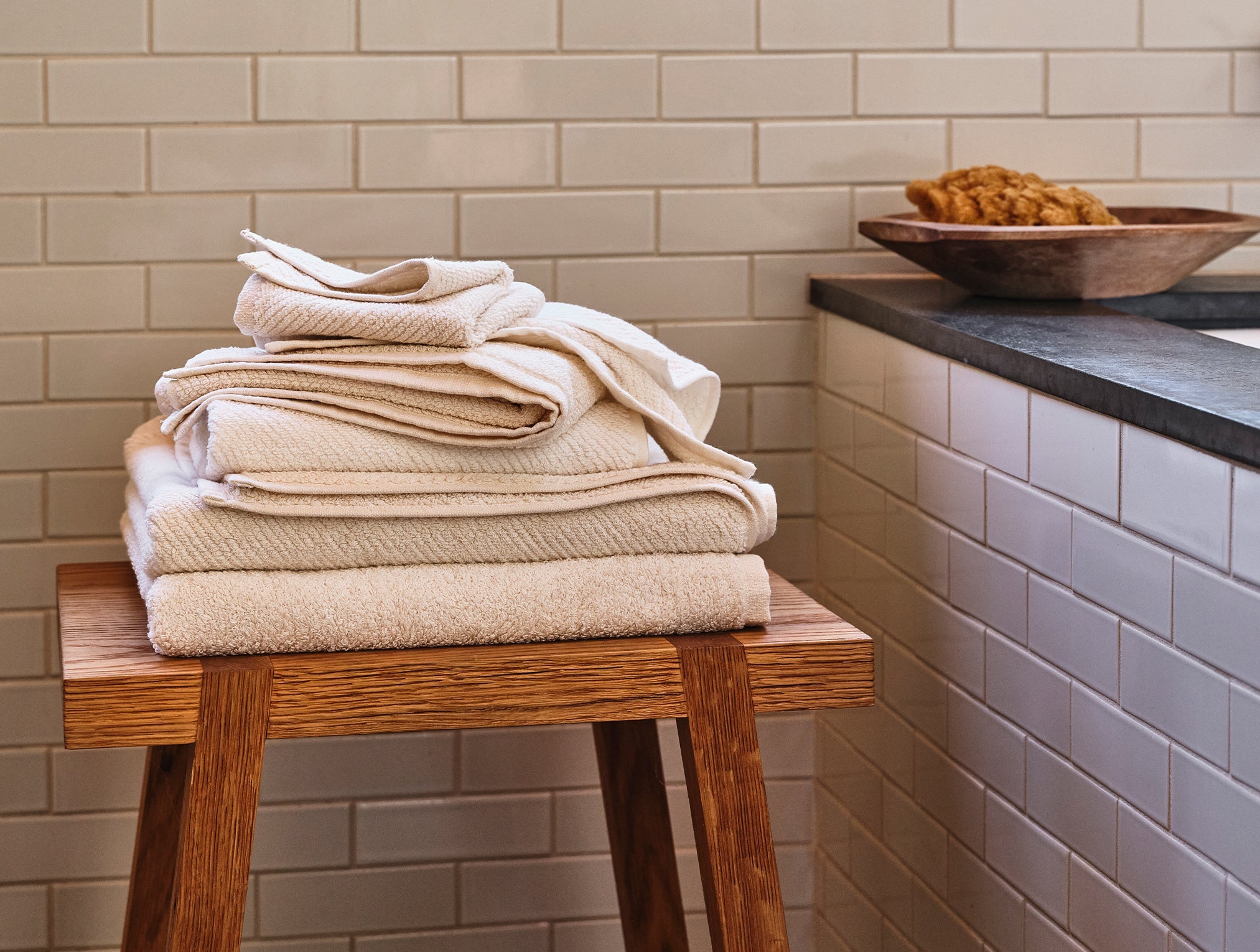 Towels_Air_Weight_Bath_Undyed_Details_SP23_2371_1_3_5379dd8d-2325-4233-ad8c-cbddcced8d40