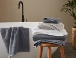 cloudloom_towels_b_sp21_1_d853666d-a498-4984-b53a-16428c170a77