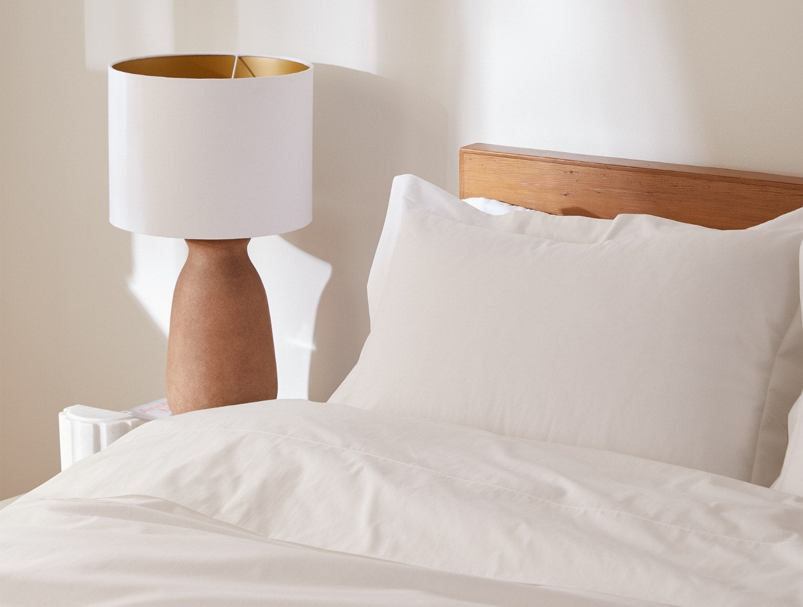 pdp_heritagepercale_sheets_alpinewhite_a_sp22_detail_5179_5_1eae1a7b-6c33-4dc5-b5f4-b4a4f7d61120