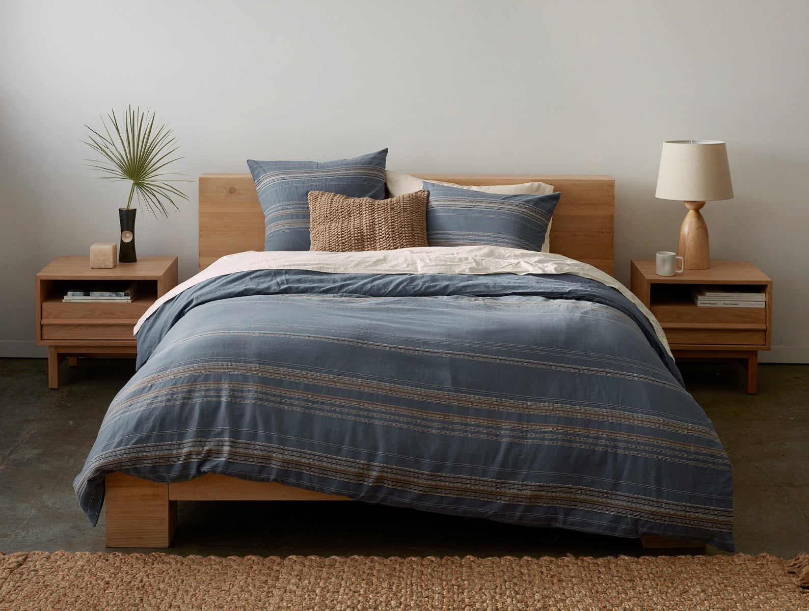 pdp_lobos_duvet_azure_a_sp21_091_1_1_156_1_cdfd5ab2-9ae8-415c-990f-bbc9f1689f2c